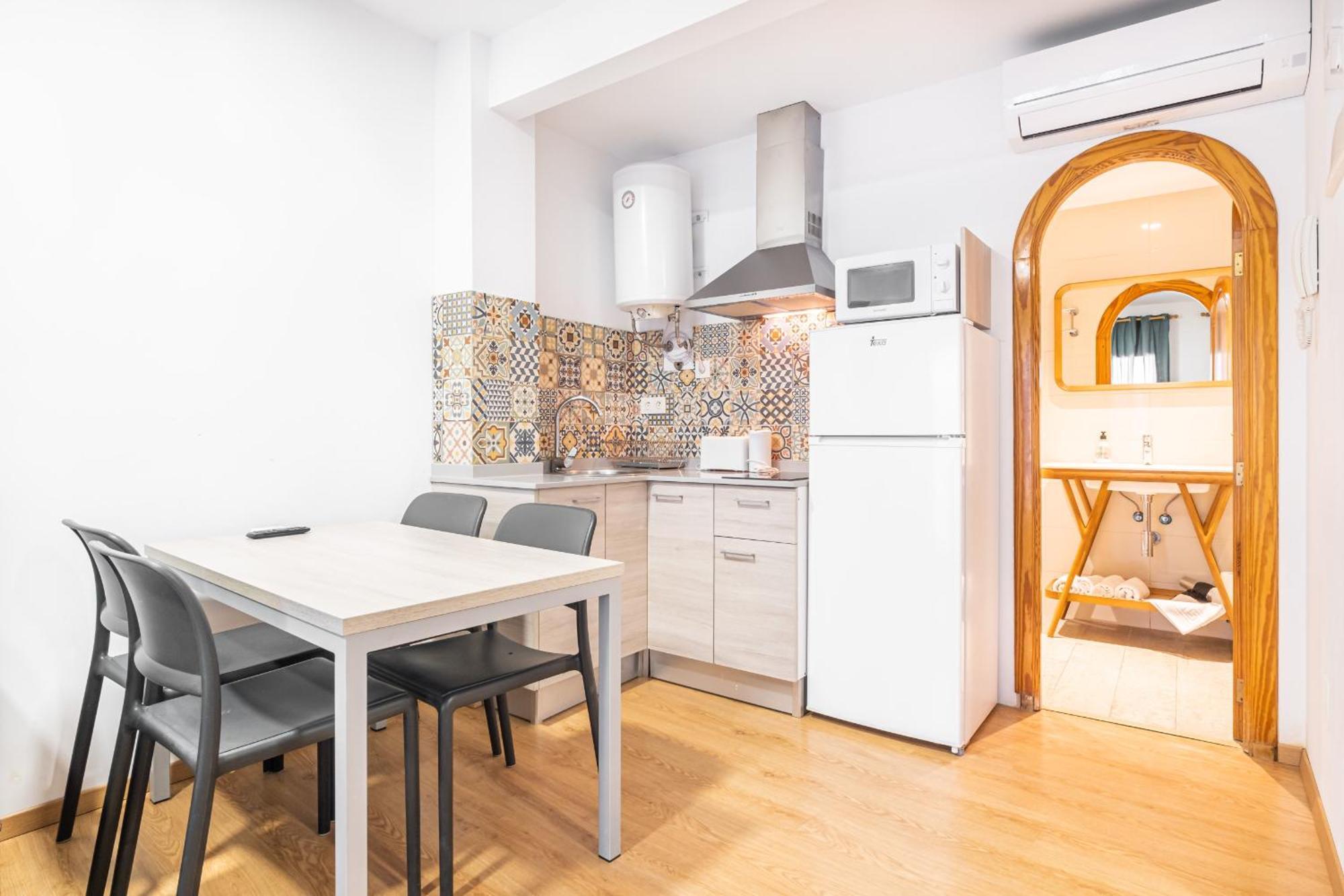 Apartamentos El Castell Benidorm Old-Town Dış mekan fotoğraf