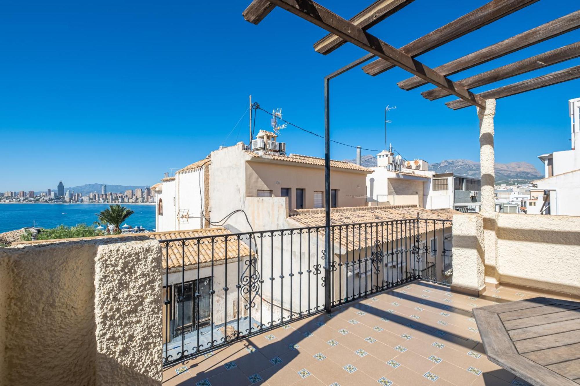 Apartamentos El Castell Benidorm Old-Town Oda fotoğraf